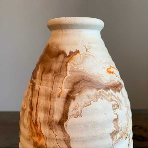 Nemadji Pottery Vase Beige Brown Orange Swirls Ribbed Made in USA Vintage - Picture 3 of 11